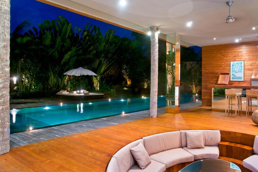 Eko Villa Seminyak - Tropical Villa, Walk To Beach Esterno foto